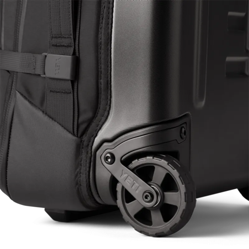 Crossroads 22" Luggage