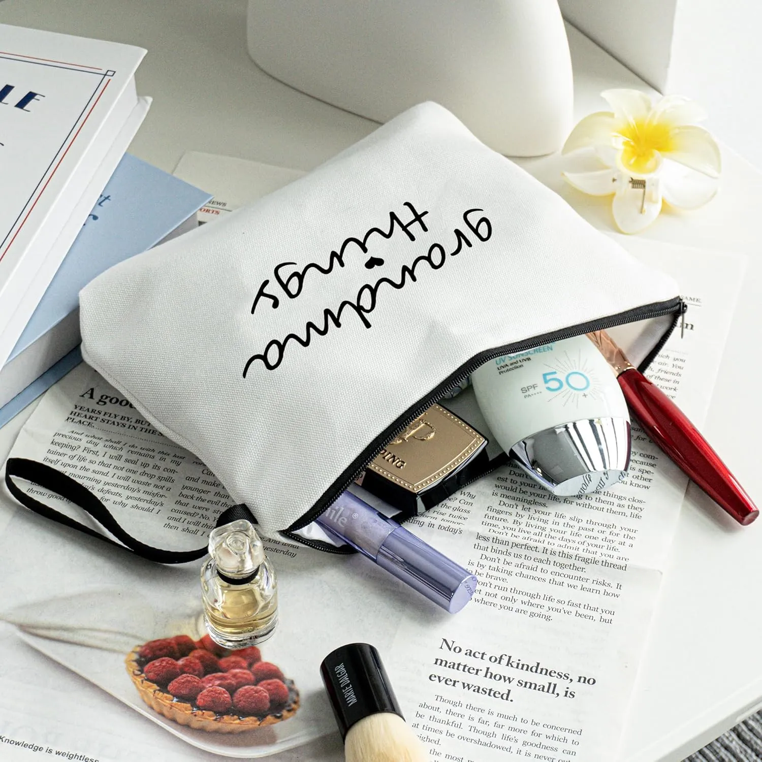 METALPHA Makeup Bag for Grandma Zipper Canvas Make Up Bag Grandma Gifts Large Pencil Pouch Bag with Wrist Strap, Grandmother Gift Cosmetic Bags Makeup Pouch